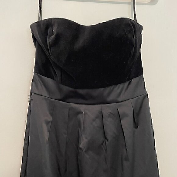 NEW NWT BANANA REPUBLIC Black Velvet Mixed Media Strapless Knee LBD Sheath Dress - Picture 4 of 12
